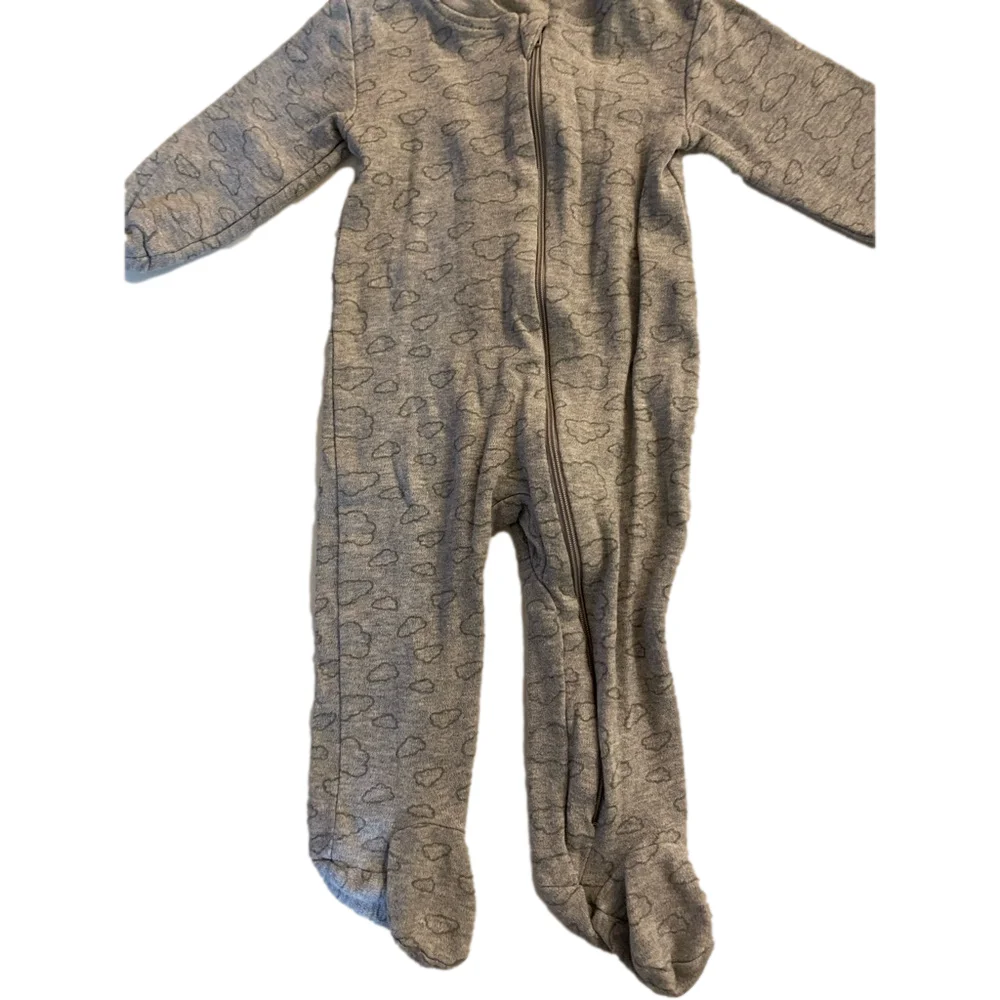 3-6 month neutral baby sleeper bundle 3 items. - Picture 5 of 7